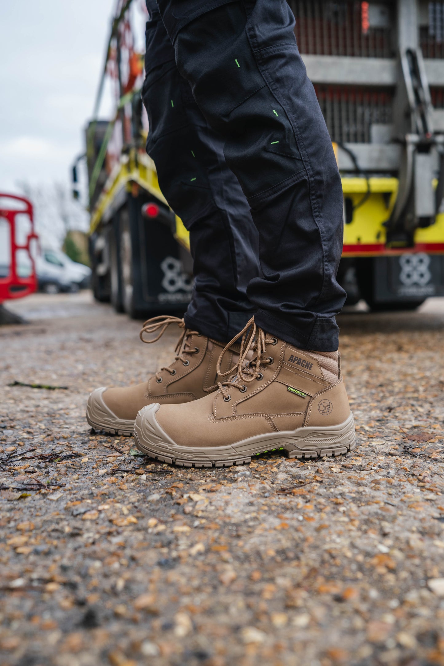 Apache Outback Side-Zipped Safety Boot